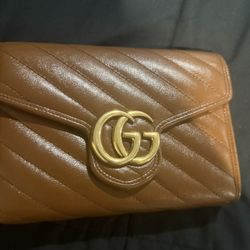 Gucci GG Marmont Matelasse Mini Bag Crossbody 