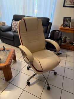 Free Office Chair (must pick up)