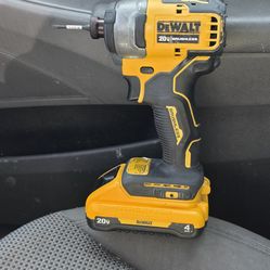 Dewalt 20v Brushless drill and battery 2v 4ah