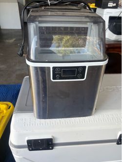 Ice maker