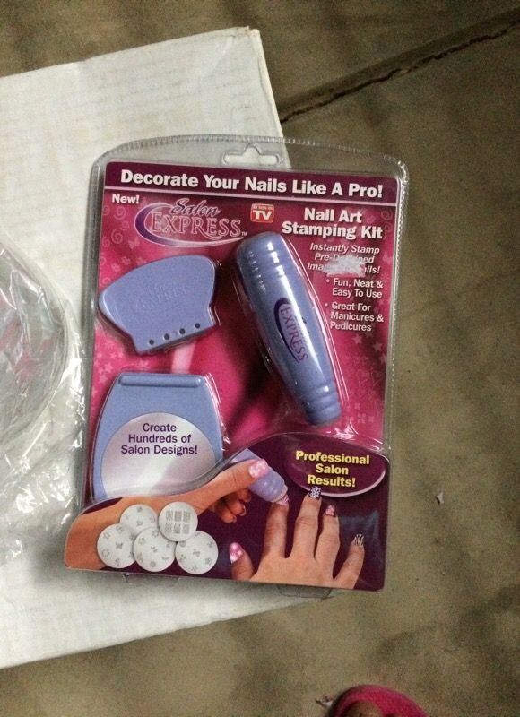 Nail art stamping kit