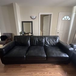 Black Leather Couches 