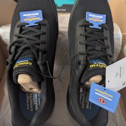 New Men's Skechers Shoes 12M