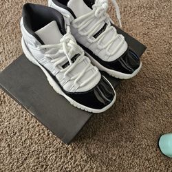 Jordan 11s 