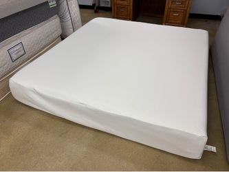 ☁️ King Zinus Memory Foam Mattress