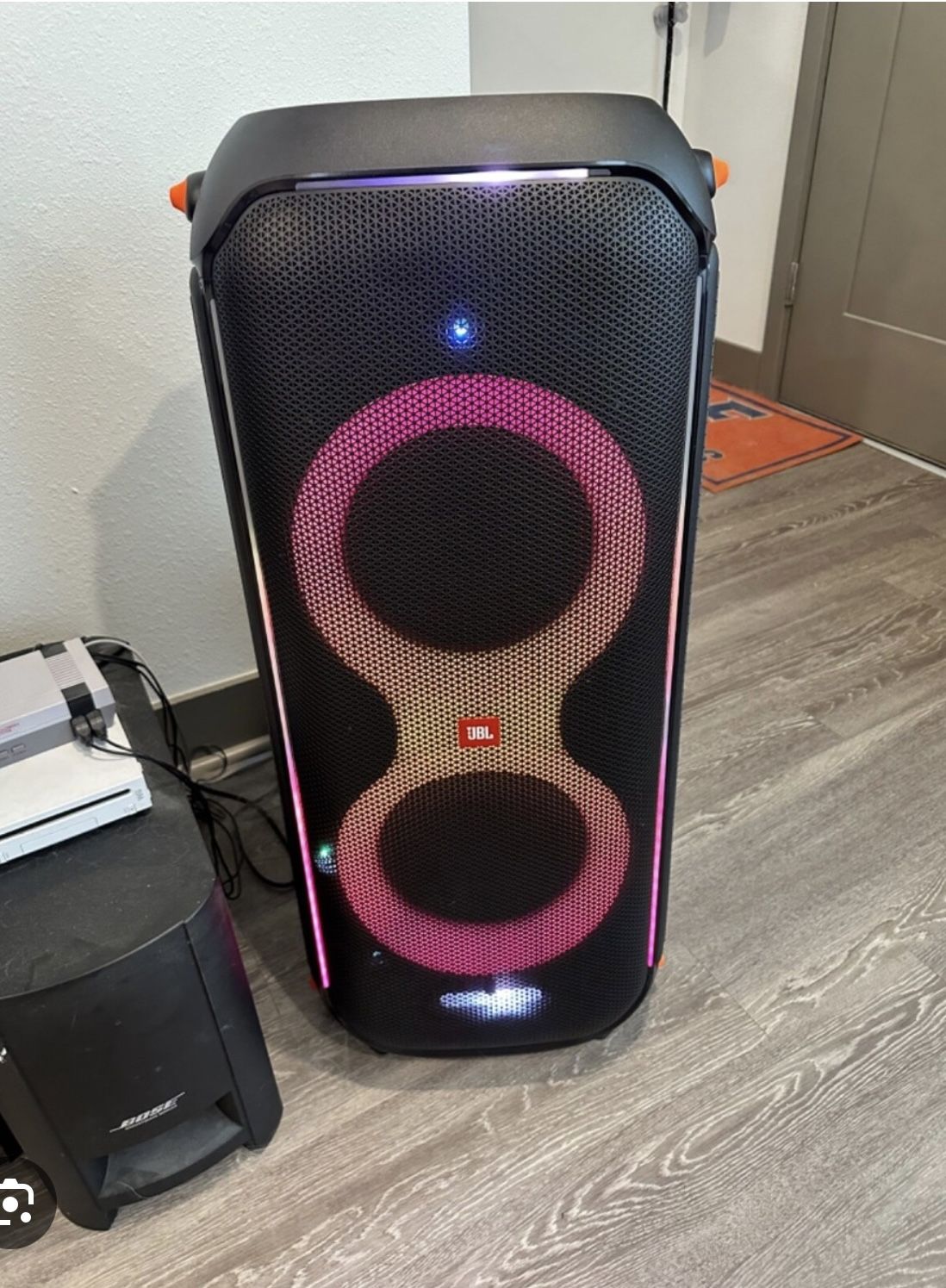Jbl 710 Bluetooth Speaker