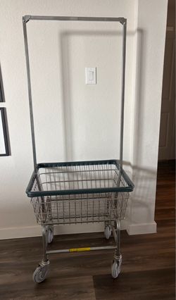 Industrial laundry cart