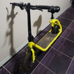 Need Some Work... But all work 100% capacity 350LB. 18moh 30 miles electric scooter with seat. Keys & charger. $200!. Trade are welcome