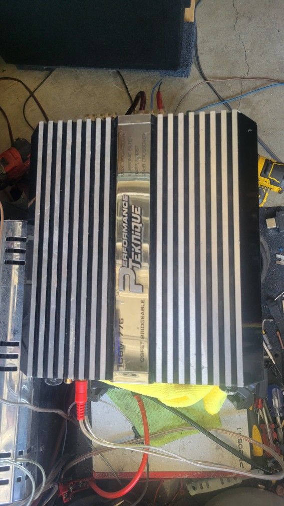 Performance Teknique Amplifier 2channel