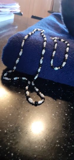 Beautiful Black And White Seed Pearl Necklace & Bracelet Set
