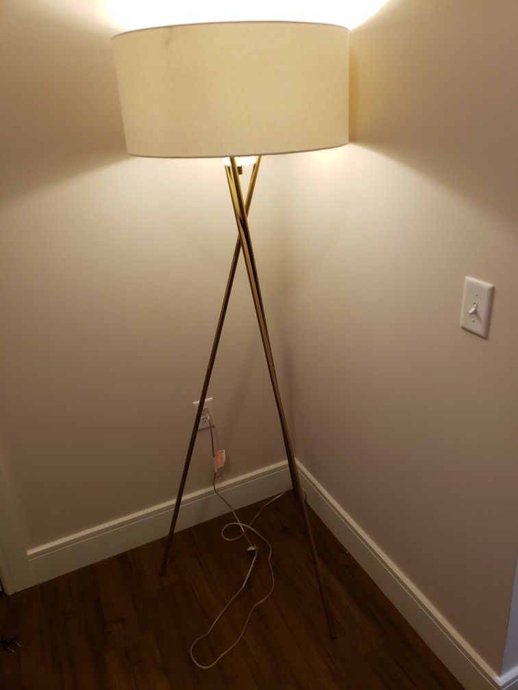 Mid-Century Tripod Floor Lamp (West Elm)