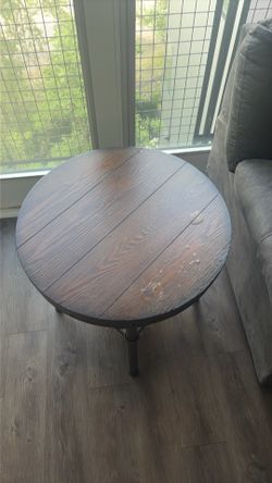 Coffe table and End tables (2)