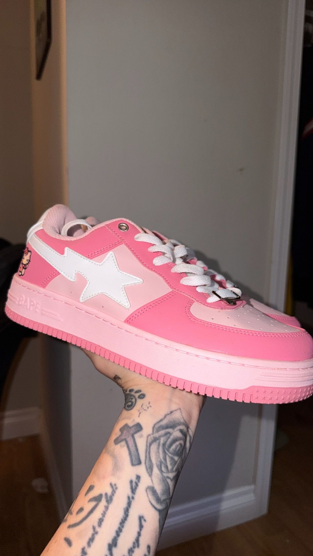 Hello kitty bapes MENS size 7.5