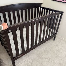 Free toddler bed/baby crib