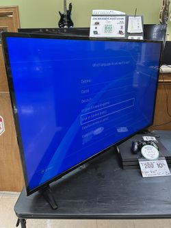 Insignia 50" Tv With PS4 Pro Combo