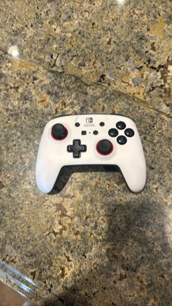 Nintendo Switch Pro Controller