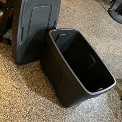 4 Each Nestable, Stackable Plastic Totes