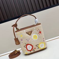 Women Embroidered Straw Bag 