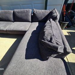 🚚 FREE DELIVERY 🚚 Incredible Sectional Couch