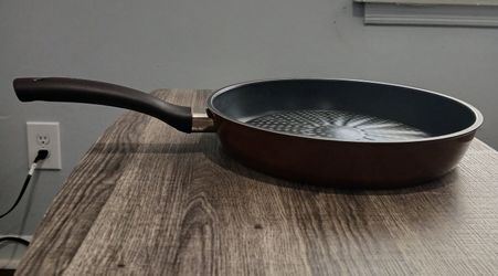 HAPPYCALL. Diamond Nonstick IH Induction. Brown/Smoky Gray. 11.5" Frying Pan.