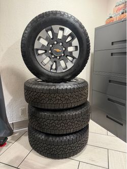 Silverado 2500 20 “ wheels