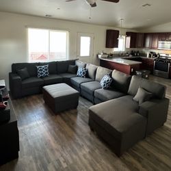 Large Gray Sectional Couch with Ottoman – Modular Style