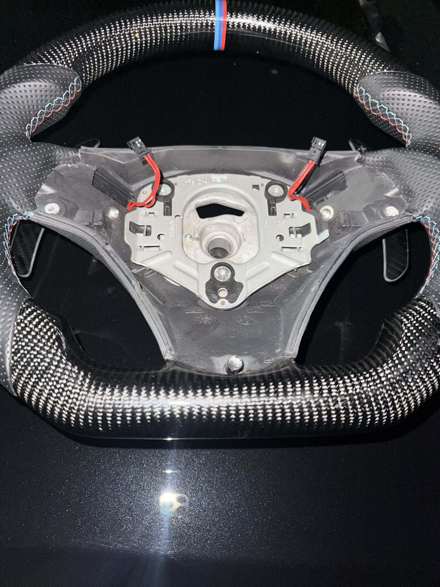 Carbon Fiber Steering Wheel w/ magnetic Paddle Shifters – BMW E9X