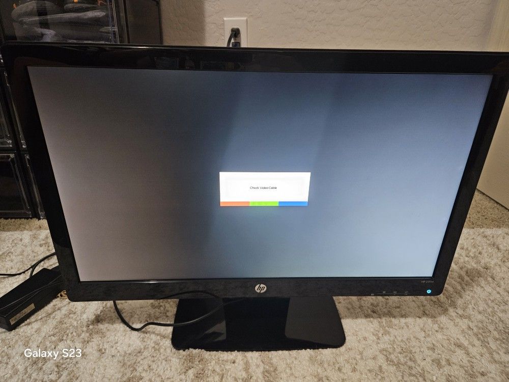3 Monitors
