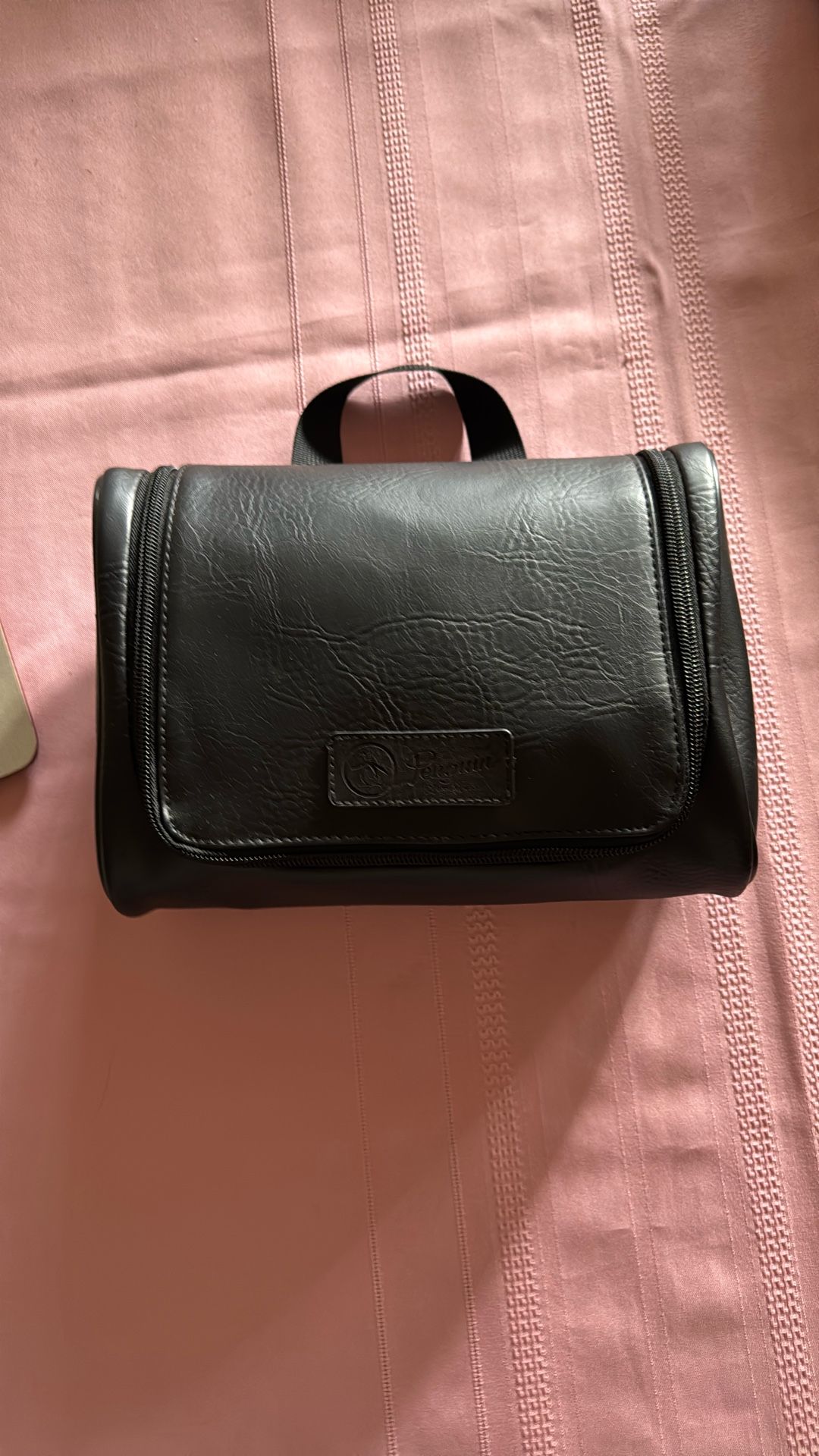 • Compact Black Shaving Bag – Perfect for Travel