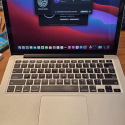 Macbook Pro Retina 13 Inch. 
