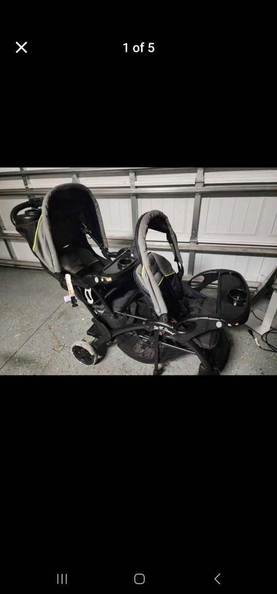 Double stroller sit and stand