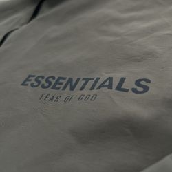 Essentials Wind Breaker Original Size XL