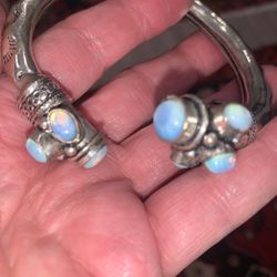 I BEST OPALITE S/P BANGLE BRACELET 