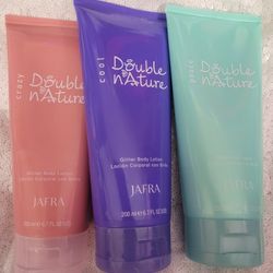 CREMA CORPORAL CON BRILLITOS 