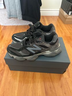New Balance 9060 Men's size 8