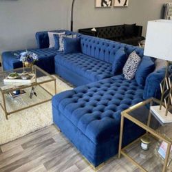 Tufted Ushape Sectional