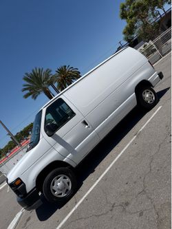 2011 Ford E-150