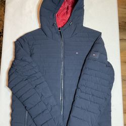 Tommy Hilfiger Men’s L Navy Blue & Red Hooded Puffer  Jacket