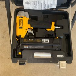 18 Gauge Pneumatic Brad Nailer By Dewalt