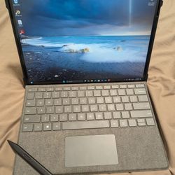 Surface Pro 9 Tablet 