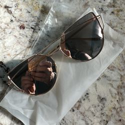 Womens Gold Frame Sunglasses! 