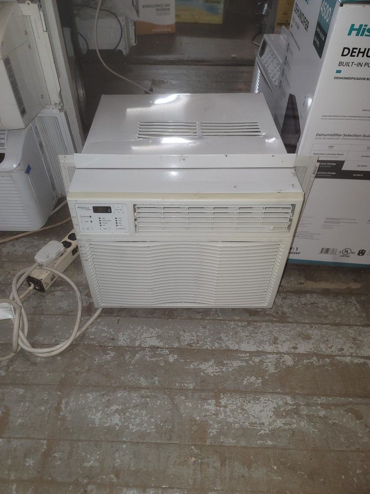 12,000 Btu Window Air Conditioner