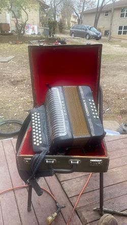 Acordeon HoHNER Corona ll