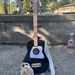 Loog 3 String Acoustic Guitar Like New w/ Stand