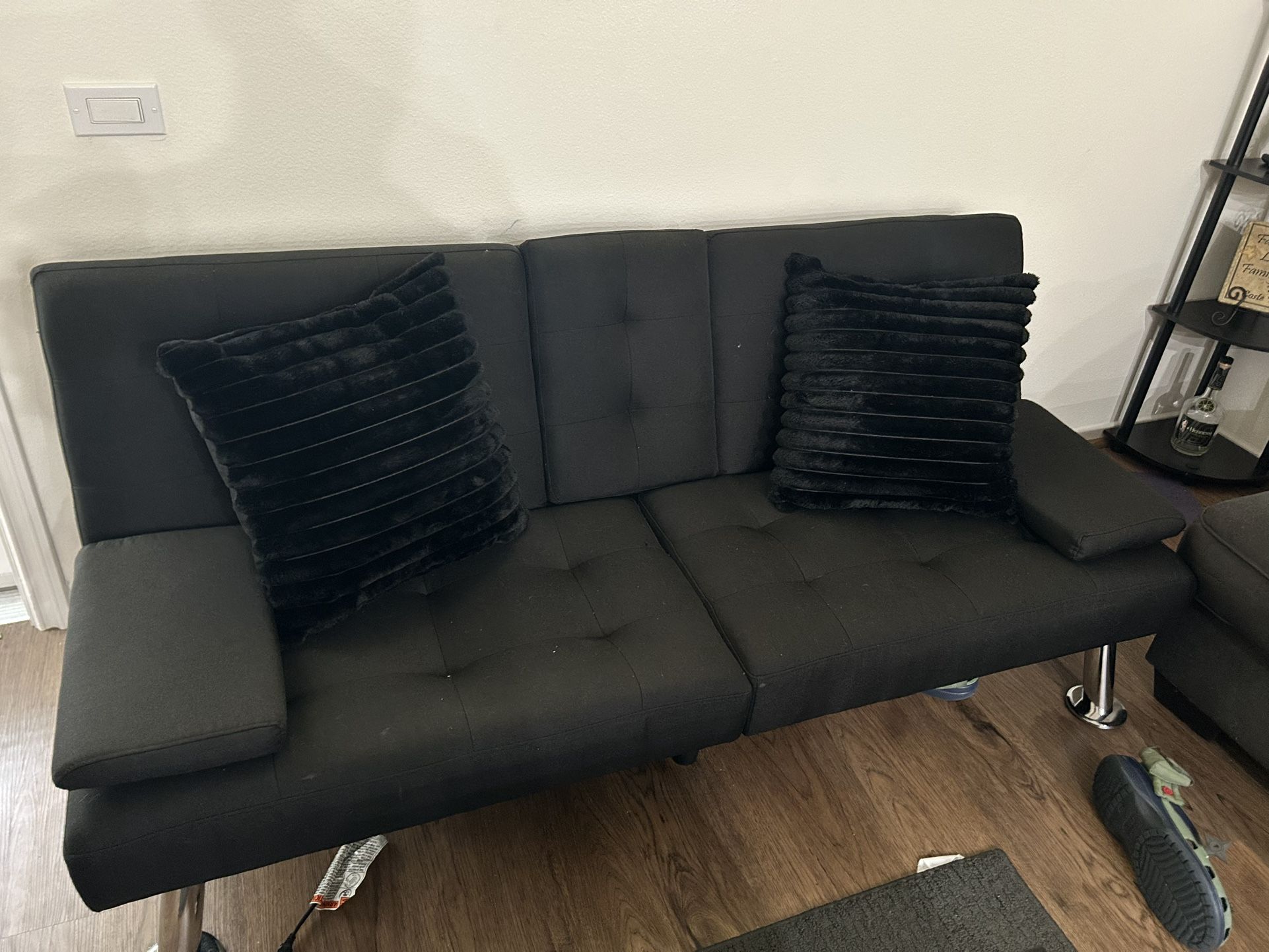 Black Futon