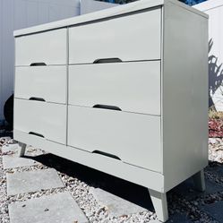 Solid Wood MCM Dresser