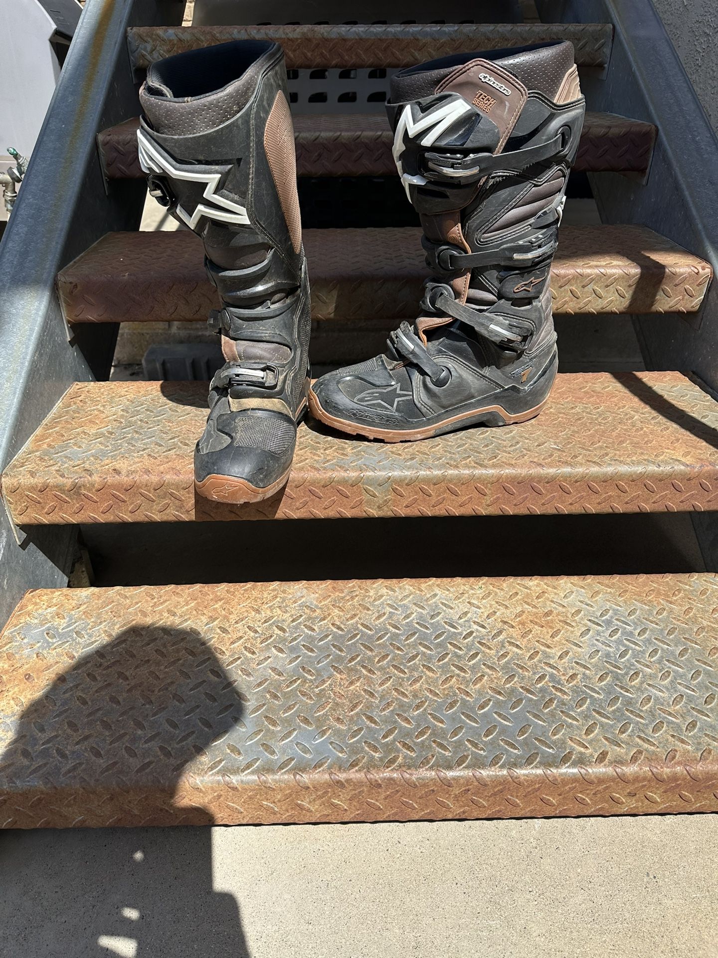 Moto Boots Used Once