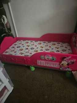 Disney Minnie Mouse Toddler Bed