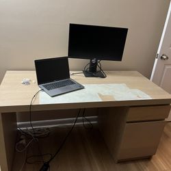 Computer Desk And Chair