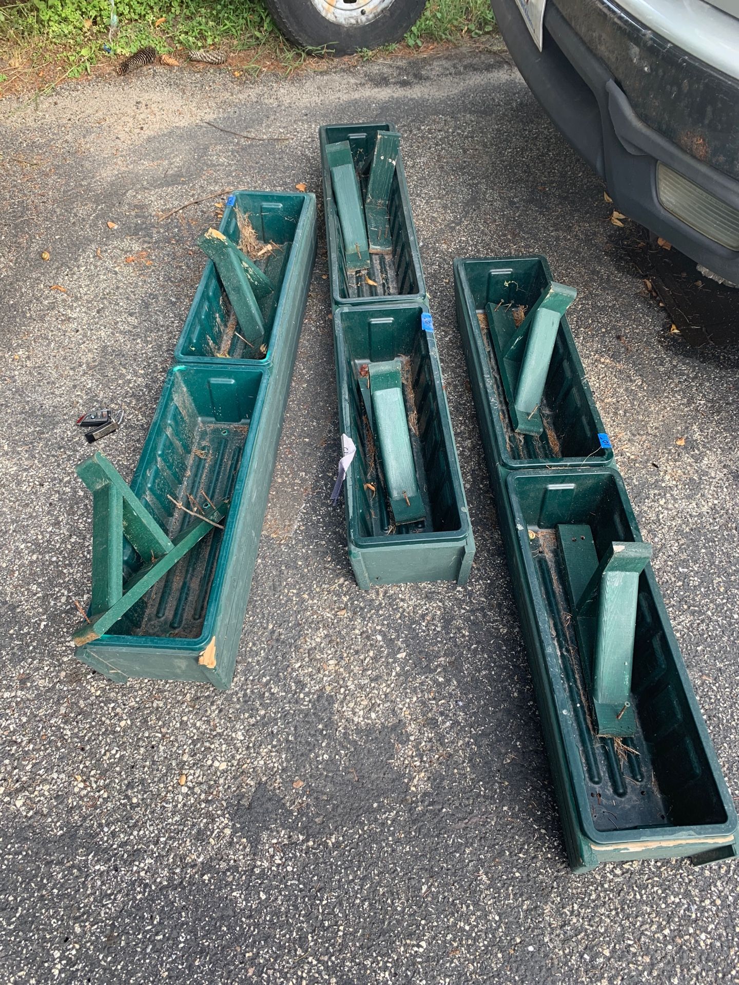 Flower boxes wooden with plastic inserts